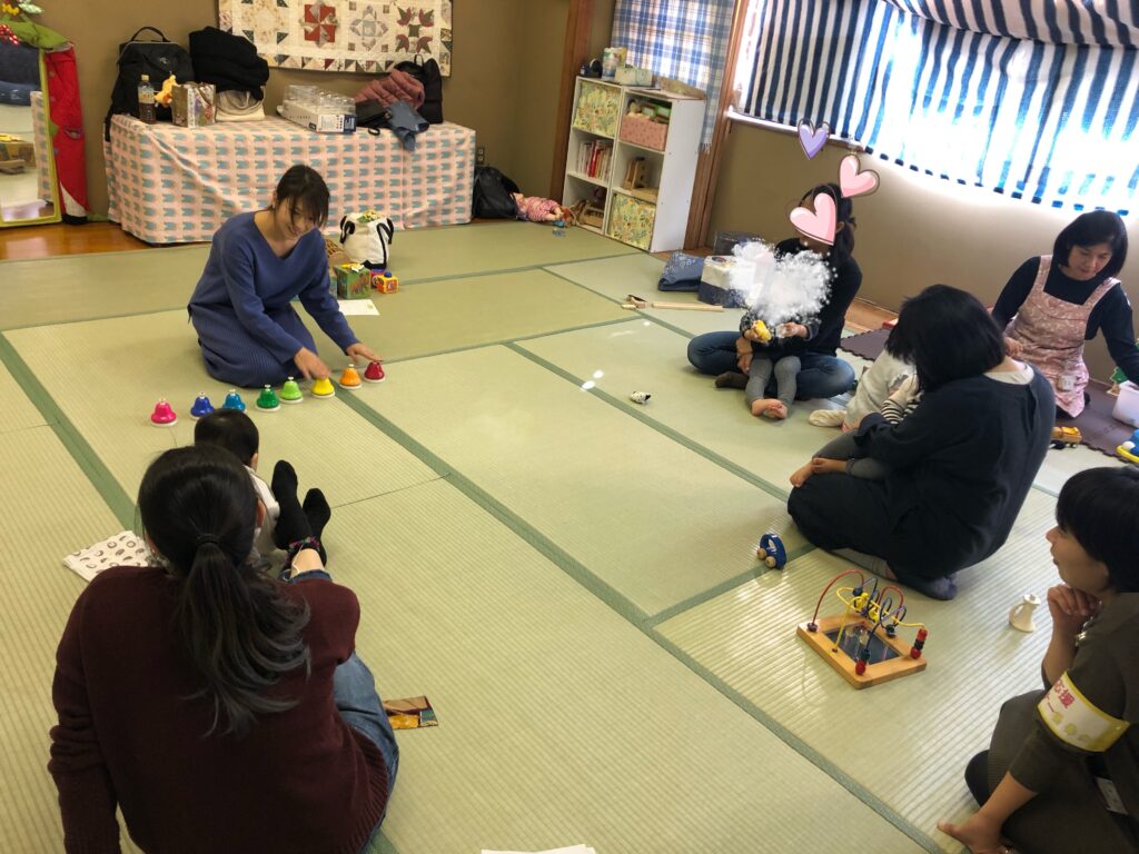 ハンドベル演奏