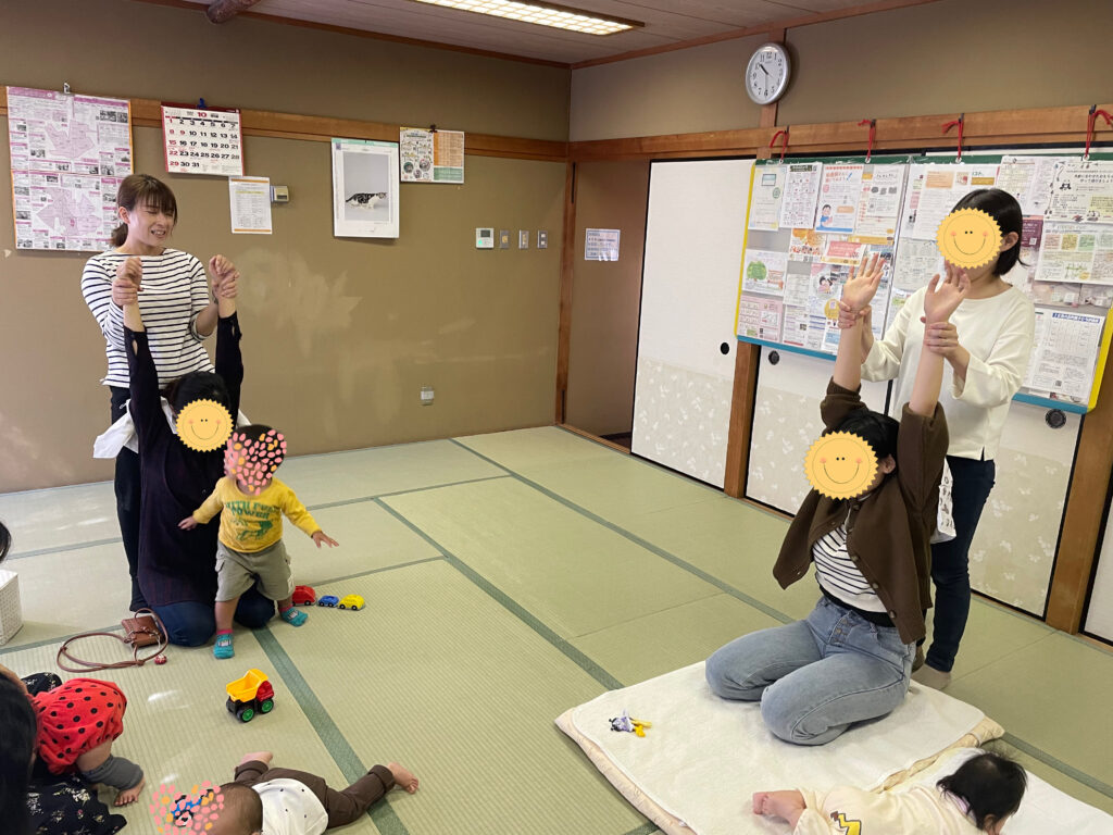 ベビーマッサージ教室の様子